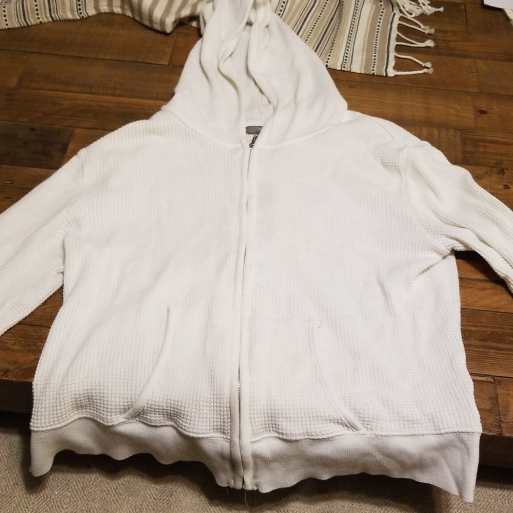 Apt 9 sweater